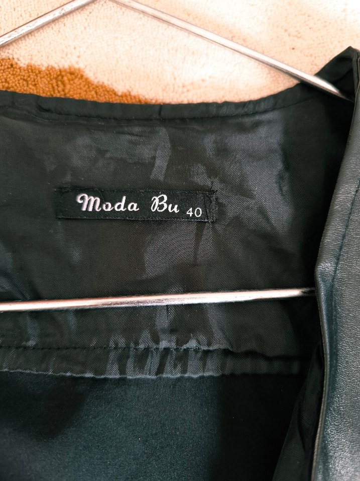 Siyah Deri Kemerli Biker Yelek - Görsel 2