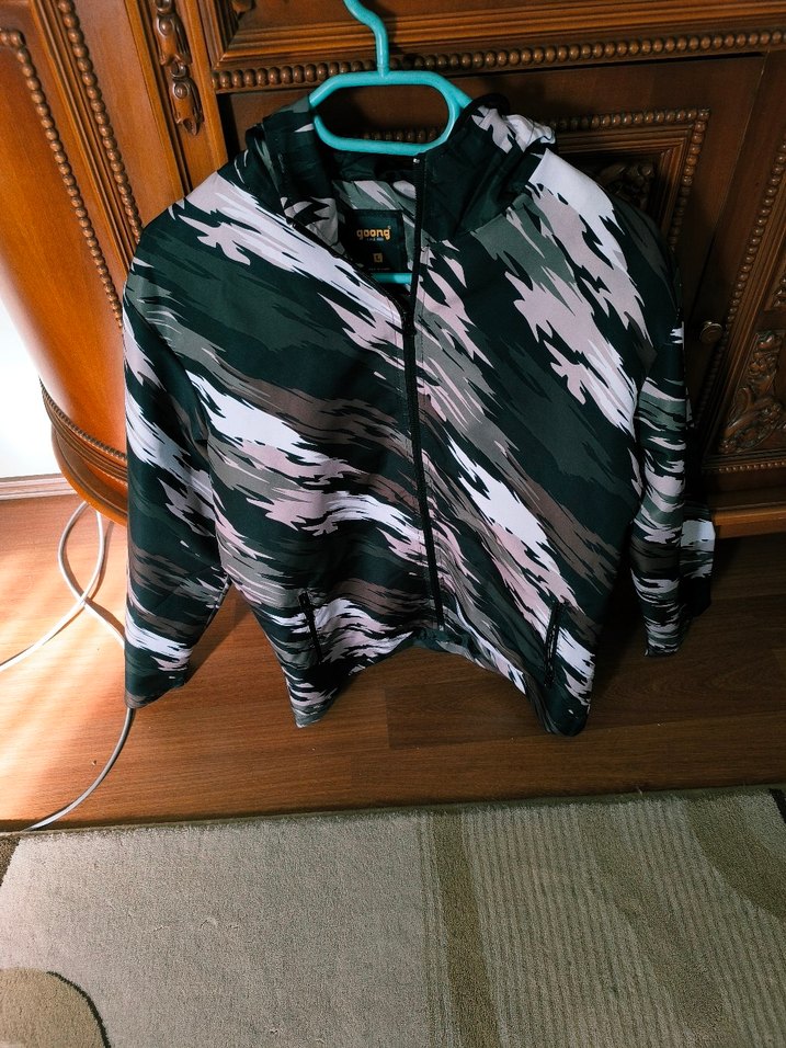 Kapüşonlu Erkek Kamuflaj Desenli Yağmurluk - Görsel 2