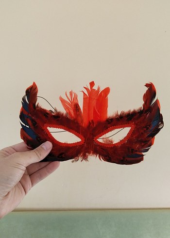 Kadınlar için Tüy Detaylı Maskeler - Görsel 2