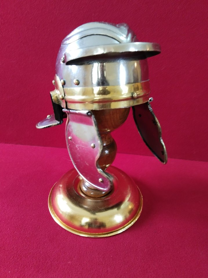 Dekoratif Roma Askeri Miğfer - Görsel 2