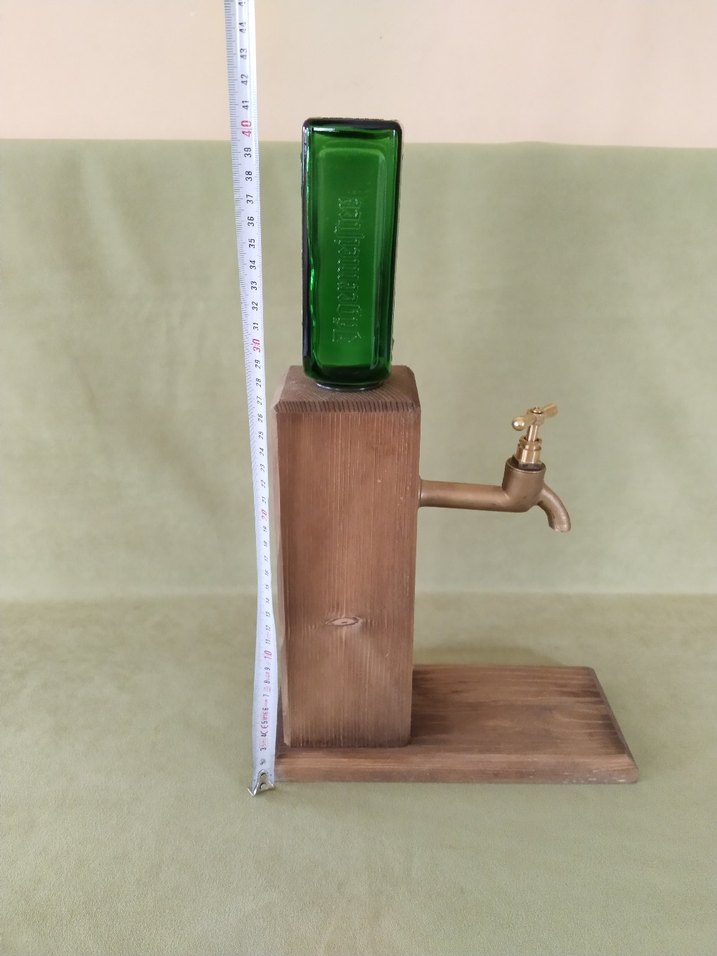 Musluklu ahşap şişe standı - Görsel 2