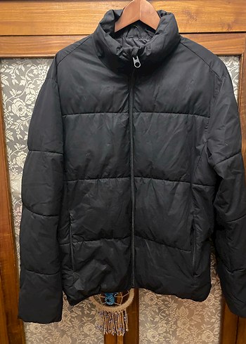 l Beden Siyah Şişme Mont Zara
