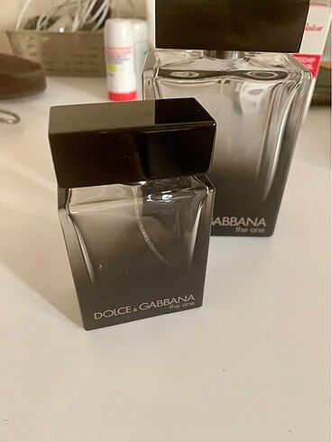 #Dolce Gabbana parfüm şişesi