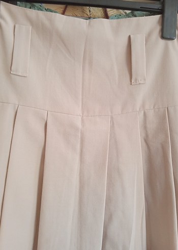 36 Beden Bej Pilili Kısa Kadın Etek