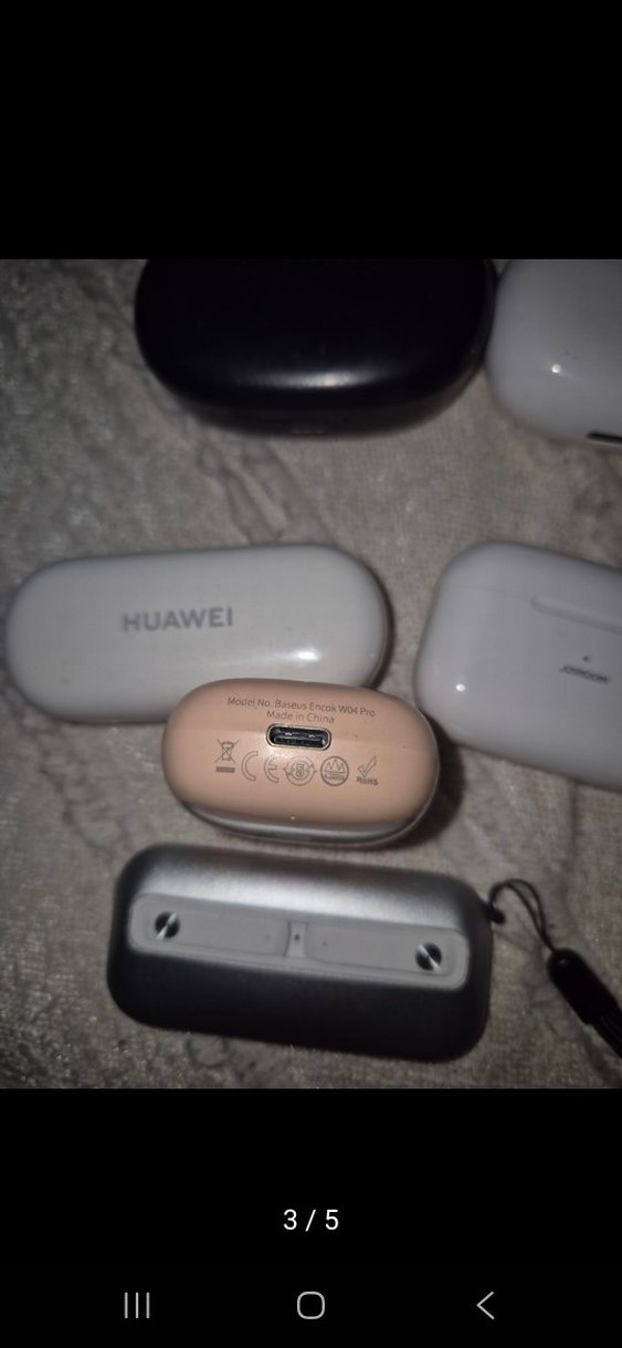 Çeşitli Renklerde Kablosuz Kulaklık Kutuları - Görsel 3