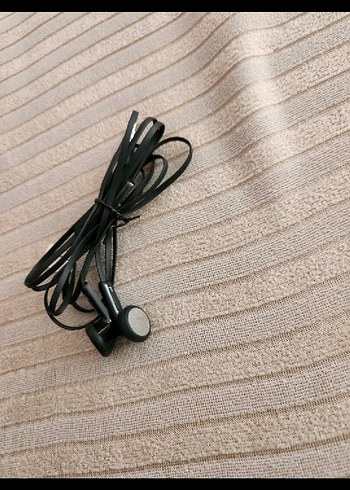 HTC Siyah Kulak İçi Kulaklık - Görsel 2