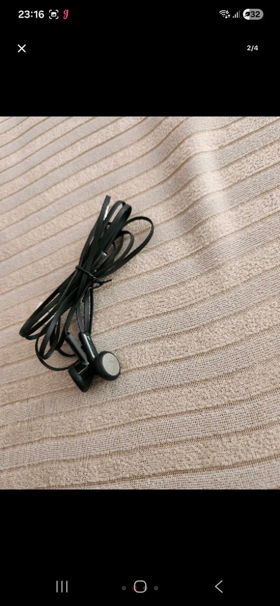 HTC Siyah Kulak İçi Kulaklık - Görsel 2