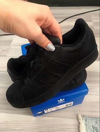 Adidas spor ayakkabı