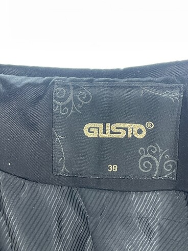 38 Beden çeşitli Renk Gusto Trenchcoat %70 İndirimli.