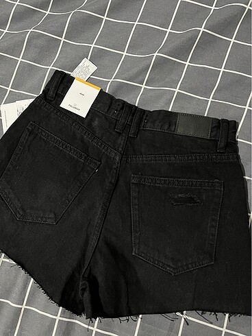 36 Beden siyah Renk Pull&Bear Kot Şort