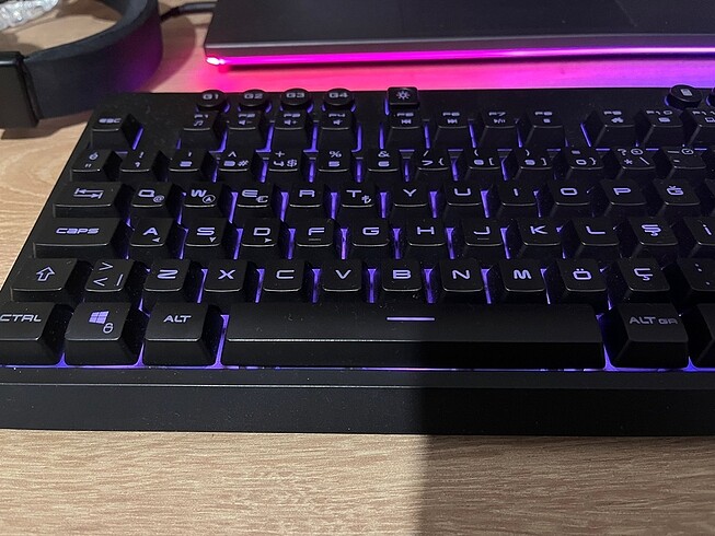 RAMPAGE ELİPS AZ KULLANILMIŞ KLAVYE - Görsel 2