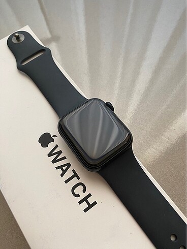 Apple watch SE GPS 40mm gece yarısı aliminyum kasa ve gece yarıs