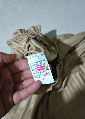 Diğer Bej Parlak Pileli Uzun Etek