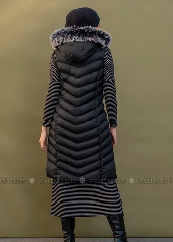 Siyah Uzun Kürklü Kadın Şişme Yelek - Görsel 4