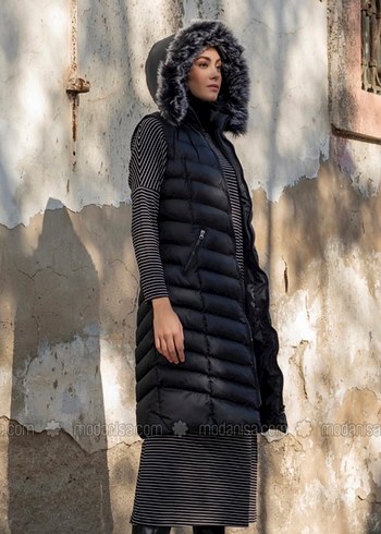 Siyah Uzun Kürklü Kadın Şişme Yelek - Görsel 5