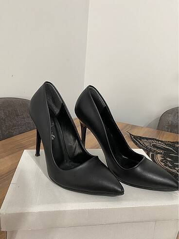 Diğer Stiletto