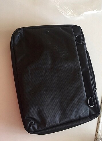 Beden Renk MacBook Çantası