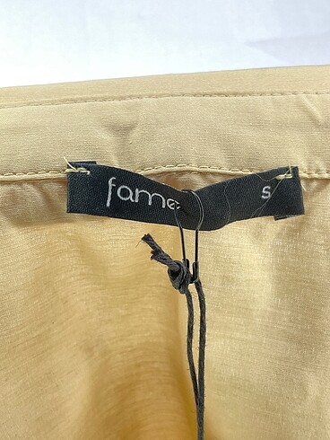 s Beden çeşitli Renk PreLoved Gömlek %70 İndirimli.