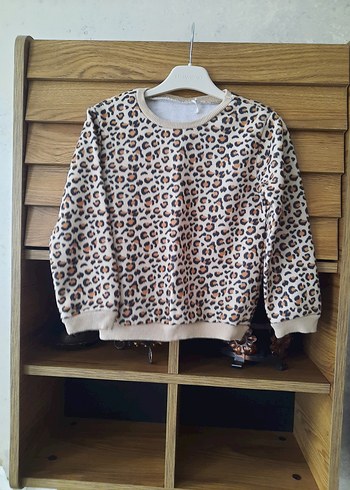 Kız Çocuk Leopar Desenli Sweatshirt ve Tayt - Görsel 4
