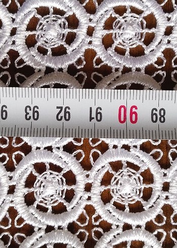 Geleneksel Dantel Örtü - Görsel 2