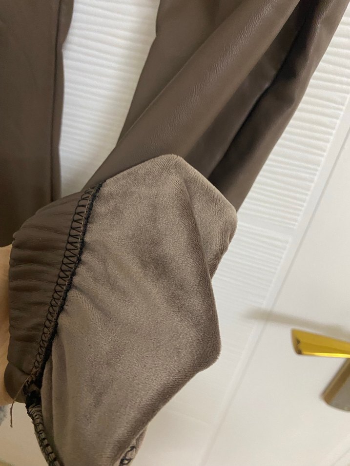 Kahverengi Deri Bol Kesim Kadın Pantolon - Görsel 2