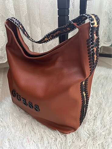  Beden Guess çanta