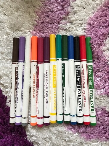 Renkli Eyeliner Seti 13 adet tanesi 5.75