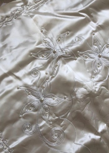 İşlemeli Parlak Saten Çeyizlik Seccade - Görsel 2