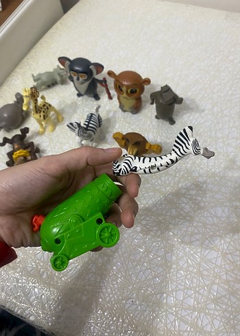 Beden Madagaskar Hayvan Figürleri Seti
