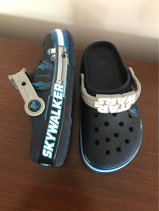 Crocs 29