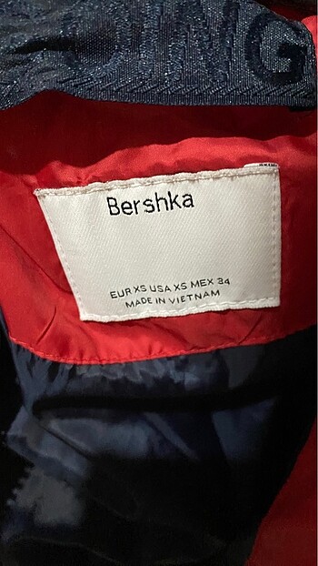 xs Beden çeşitli Renk Bershka mont