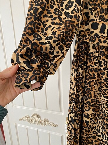 38 Beden Leopar Desen Astarlı Elbise