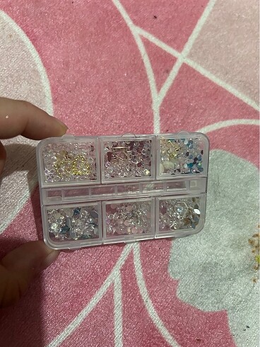 Protez tırnak nail art