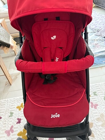 Joie mirus çift yönlü bebek arabası