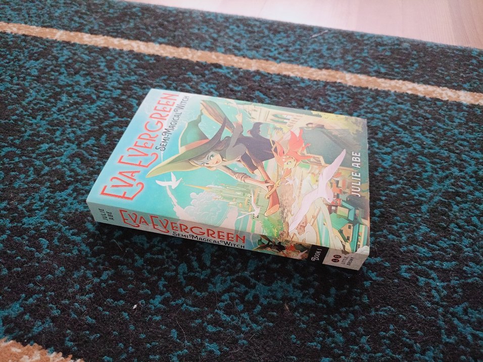 Eva Evergreen Semi-Magical Witch - Görsel 3