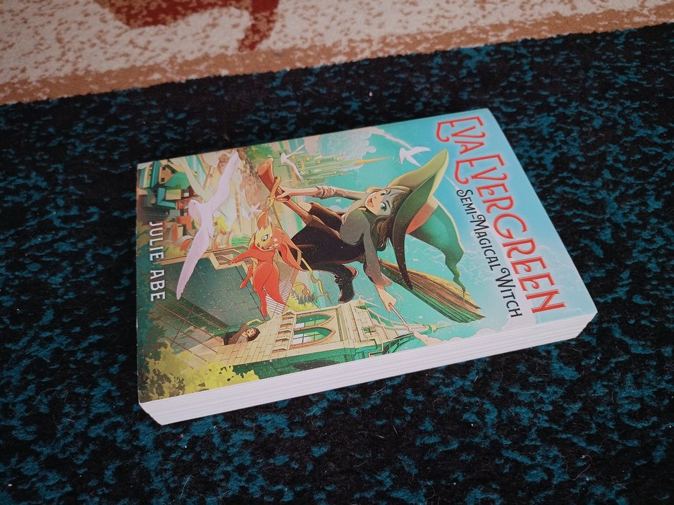 Eva Evergreen Semi-Magical Witch - Görsel 2