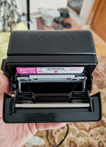 Polaraid fotoğraf makinesi 