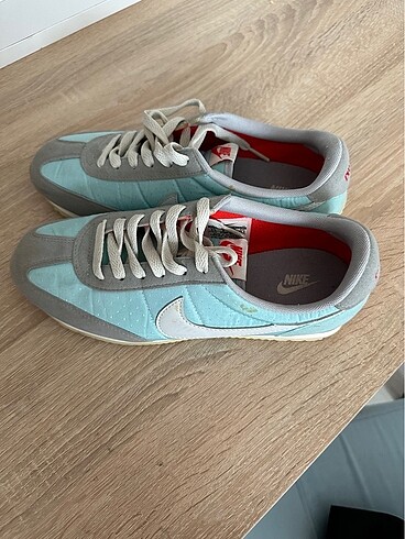 40 Beden Nike ayakkabı orjinal