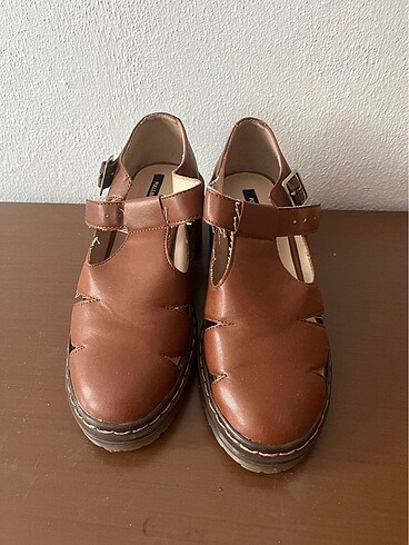37 Beden PULL&BEAR ayakkabı