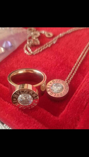Bvlgari yüzük ve kolye