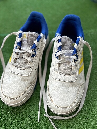 Adidas spor ayakkabı
