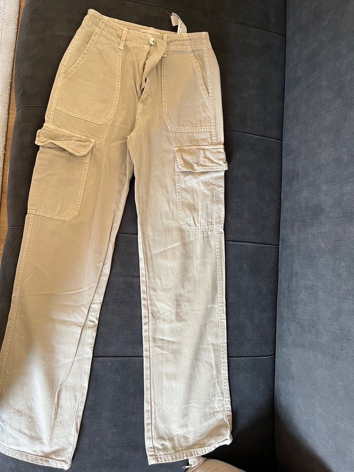 Düğmeli Bej Kadın Kargo Pantolon - Görsel 3