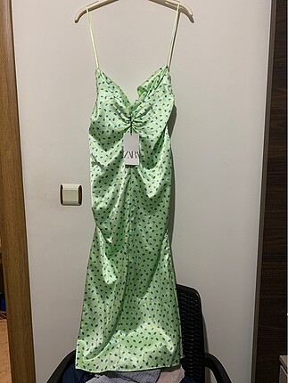 Zara Yeşil Elbise