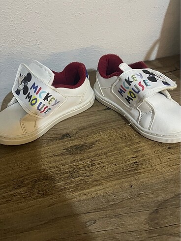 LC Waikiki Mickey mouse