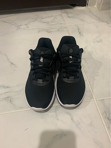 37,5 Beden siyah Renk nike spor ayakkabı (37,5)