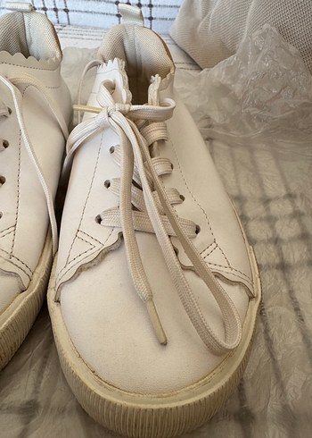 H&M Beyaz Bağcıklı Kadın Sneaker