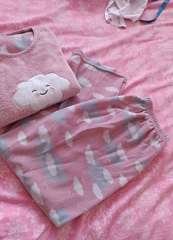 46 Beden pembe Renk Kışlık Pijama takımı 
