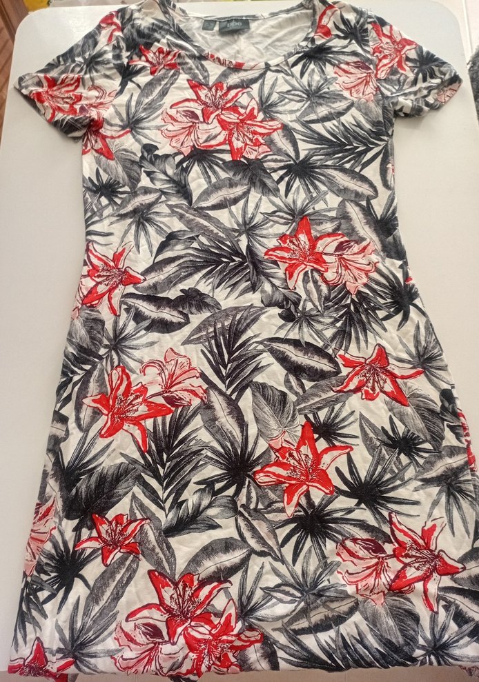 Kısa Kollu V Yaka Desenli Hamile Tuniği - Görsel 3