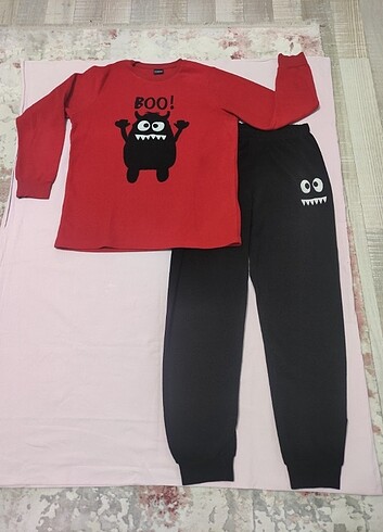 LC Waikiki 12-13 yaş kışlık pijama