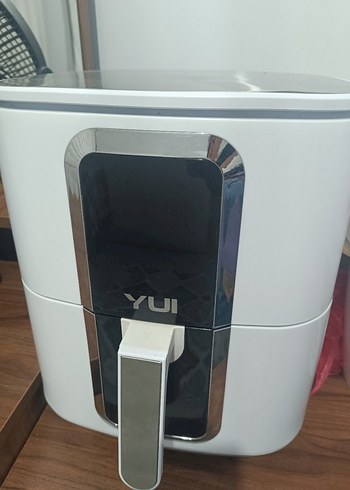 YUI Beyaz Gri Hava Fritözü